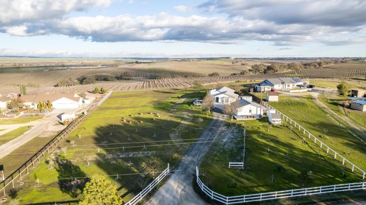 Vino View Farmhouse Villa Пасо Роблес Екстериор снимка